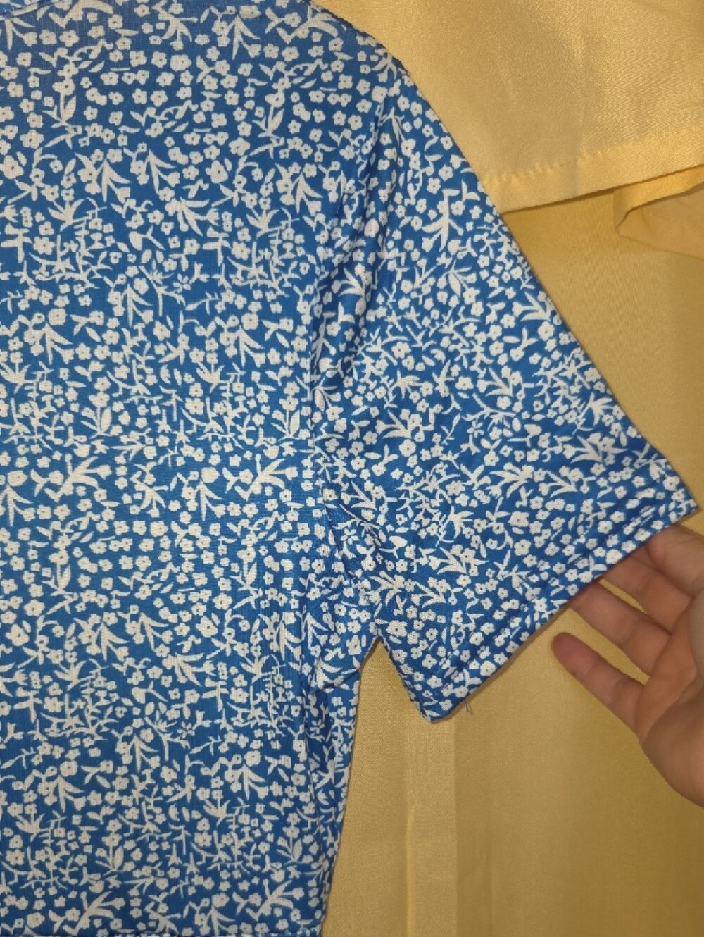 Blue Ditsy Floral V-Neck Midi Dress - Picture 7 of 8